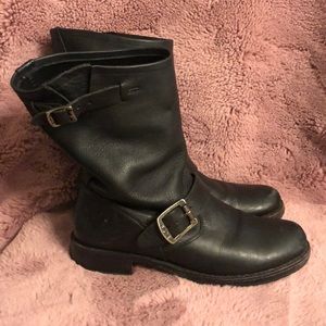 Frye Veronica Short Black Leather Size7 Style76517